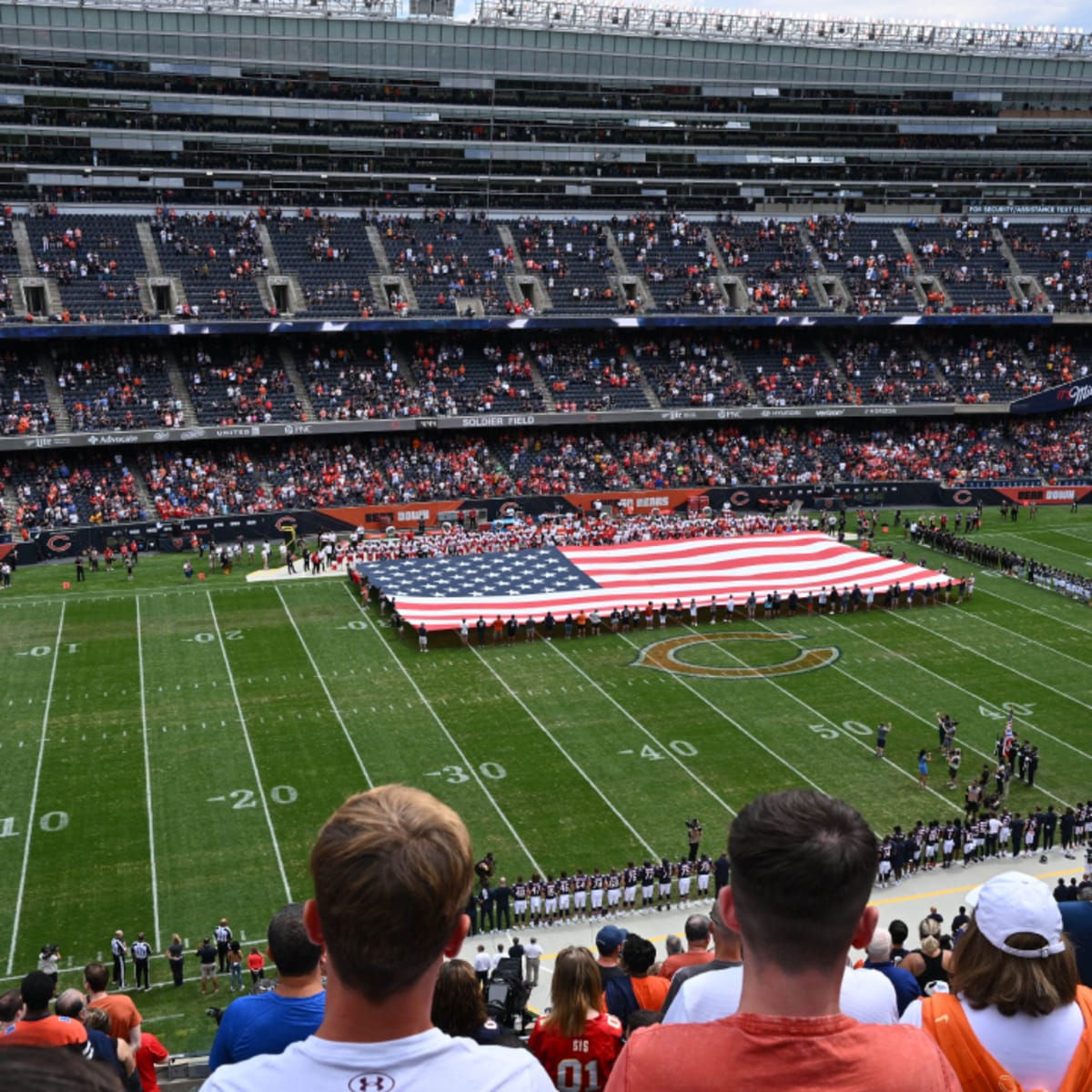 Soldier Field's conditions was so bad players were sliding and cameras were  blurry for Bears-49ers 